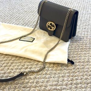 Gucci handbag, crossbody bag.